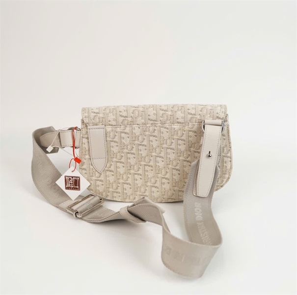 Túi Dior Saddle màu trắng (16-BO-0242) sz23 (BQ) KG+