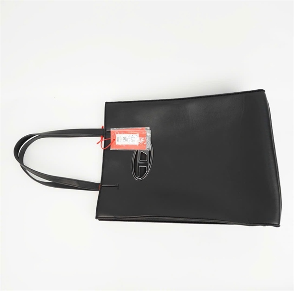 Túi Diesel màu đen sz30