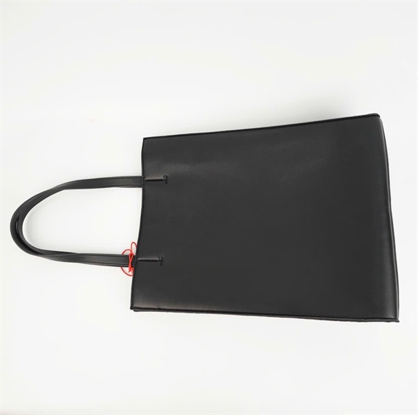 Túi Diesel màu đen sz30