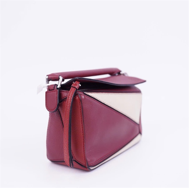 Túi Loewe màu đỏ tím sz17 +