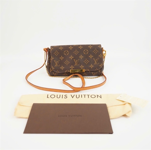 Túi LV kẹp nách hoa nâu sz22 +