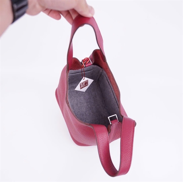 Túi Hermes màu đỏ có lót form sz20 +