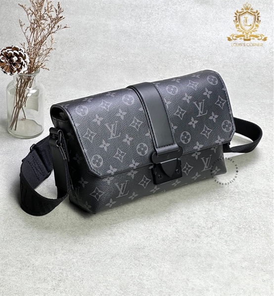 Túi đeo chéo LV S-cape messenger mono đen