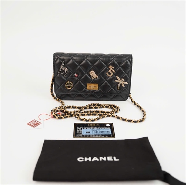 Túi Chanel Charm màu đen ( 23925471) sz19 +
