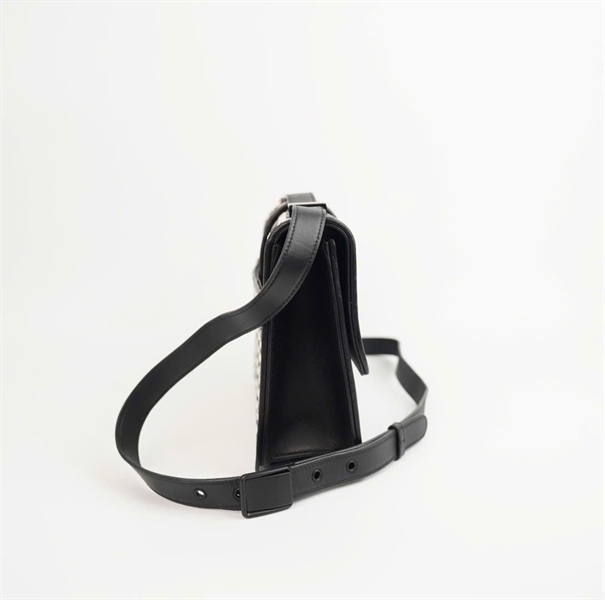 Túi Dior trắng đen đan chéo size 24 KG+