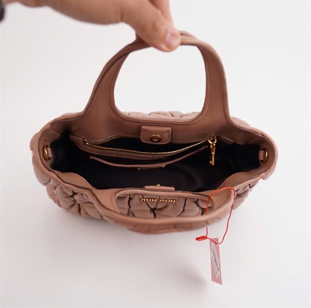 Túi Miu Miu màu be ( 2strap) size 24 KG+