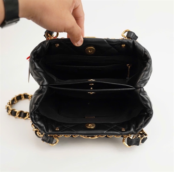 Túi Chanel (code AAP7 JNHG) màu đen size 24 KG+
