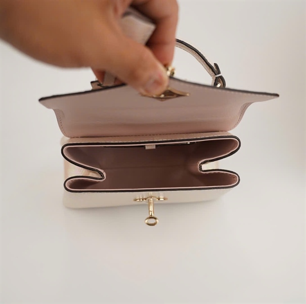 Túi LV da cá sấu bóng ổ + chìa sz19 ( HC) +