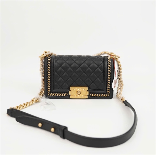 Túi Chanel boy đen viền vàng size 19 (BMC) +