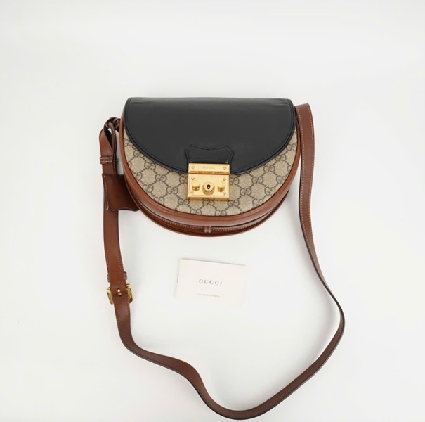 Túi GG Padlock nắp đen nền xám viền nâu (BMC) +