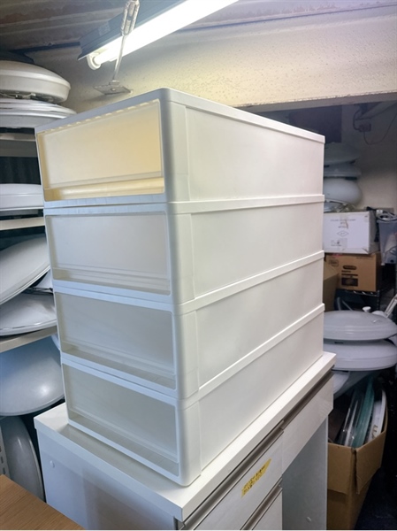 Tủ nhựa 4 ngăn rời