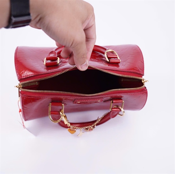 Túi LV đỏ bóng sz26 (KG) +