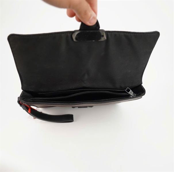 Túi LV Clutch hoa nâu sz25 (KG) +