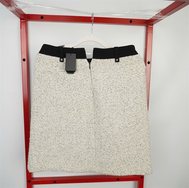 Set bộ Maje trắng muối tiêu viền đen sz40 (KG) +