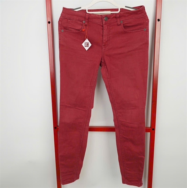 Quần BBR đỏ sz28 KG +