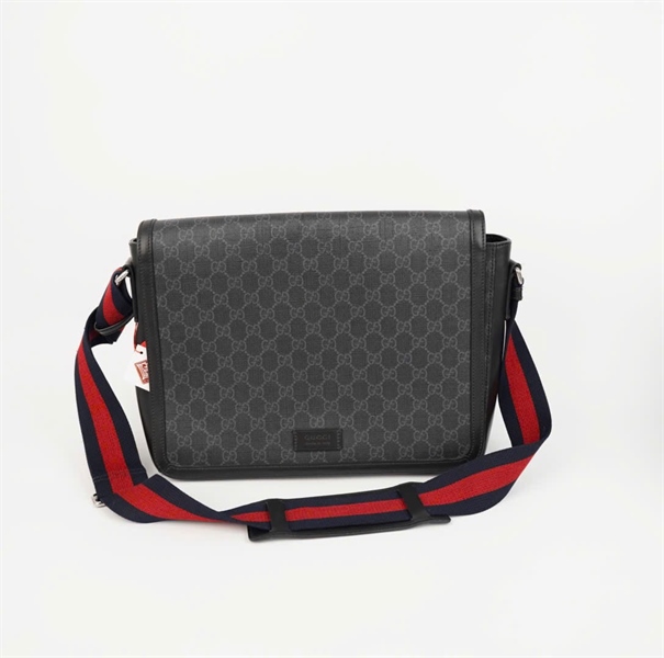 Túi GG đeo chéo đen (520981) sz34 (BQ) KG+