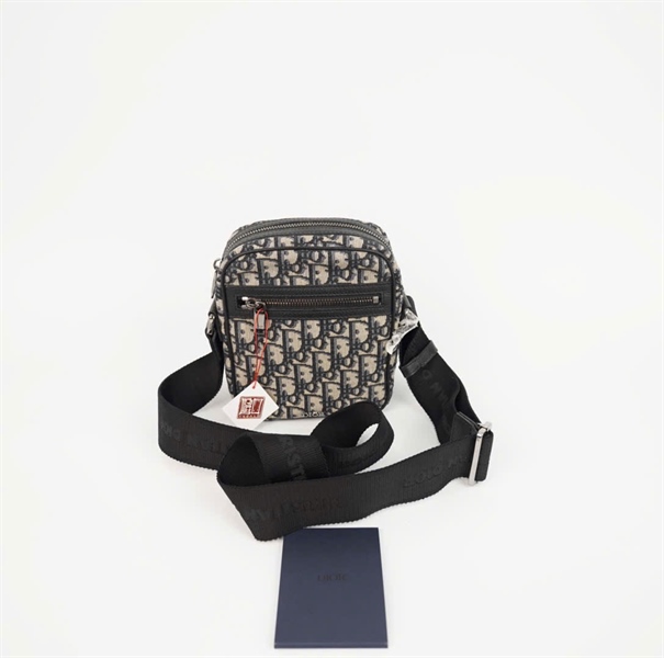 Túi Dior đeo chéo xám đen (21-B0-0260) sz16 (Manly) KG+