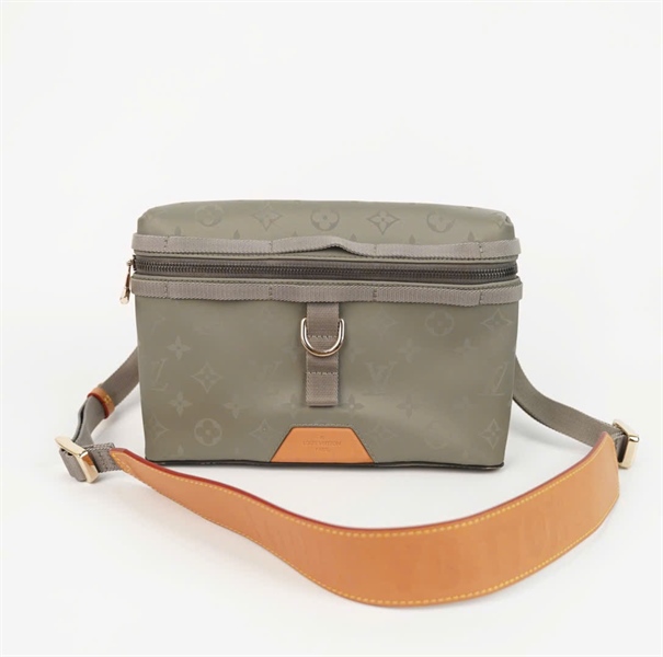 Túi LV đeo chéo màu xám dây cam (PL2188) sz25 (KG) +
