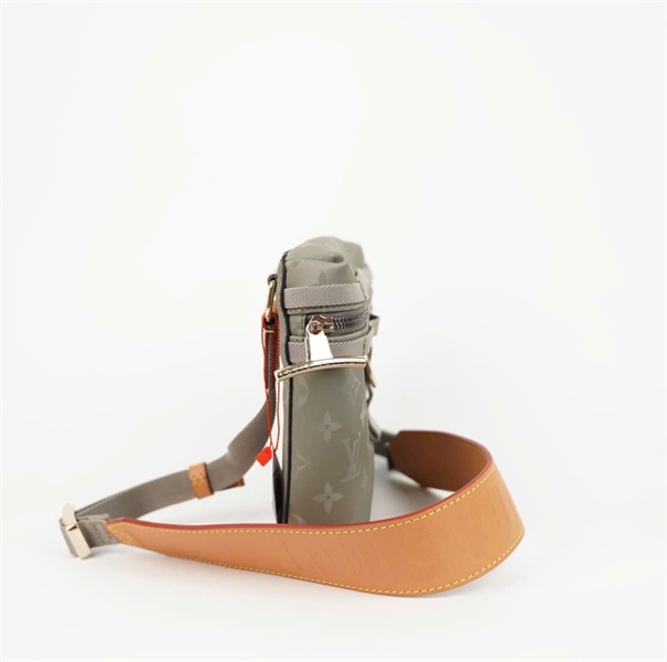 Túi LV đeo chéo màu xám dây cam (PL2188) sz25 (KG) +