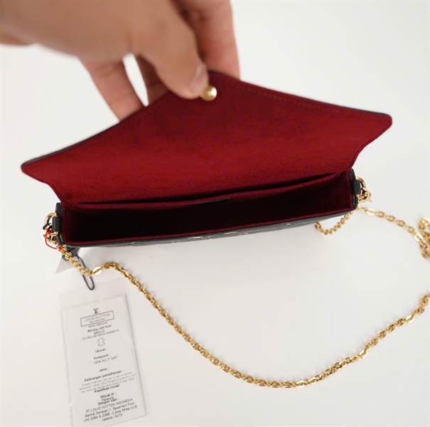 Túi LV Felicie hoa trắng nền đen size 22 (Manly) KG+