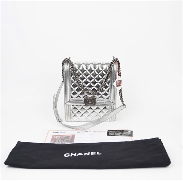 Túi Chanel bạc sz18 ( 27055755) +