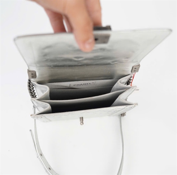 Túi Chanel bạc sz18 ( 27055755) +