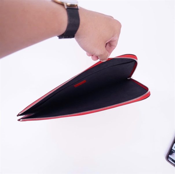 Túi LV kẹp nách đỏ SUPREME+