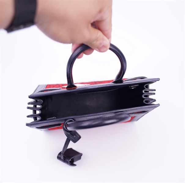 Túi YSL da báo đỏ viền đen KG+