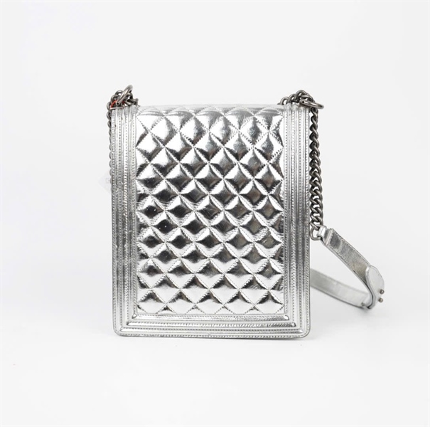 Túi Chanel bạc sz18 ( 27055755) +