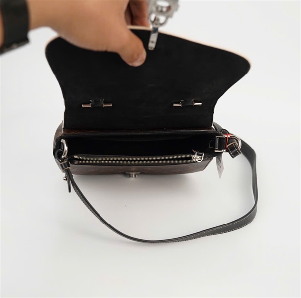 Túi LV Lookit hoa nâu nắp đen (PL0147) sz20 (HC) +