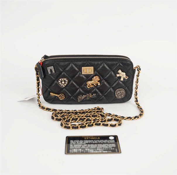 Túi Chanel Charm khóa zip (23748019) sz18 (HC) +