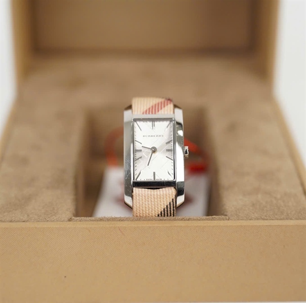 Đồng hồ BBR mặt vuông dây vải (23326) KG+