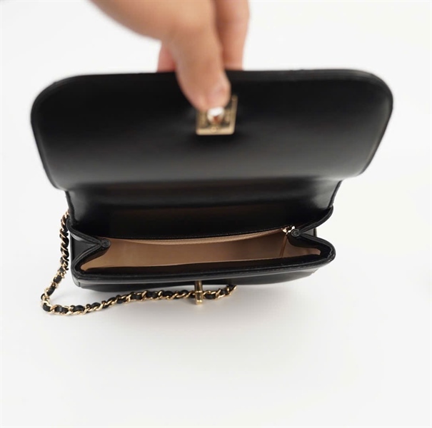 Túi Chanel đen quai tròn (24023118) sz18 (HC) +