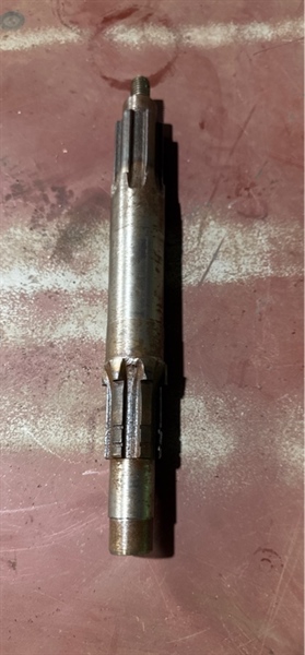 Trục côn tàu chậm chạy nhông