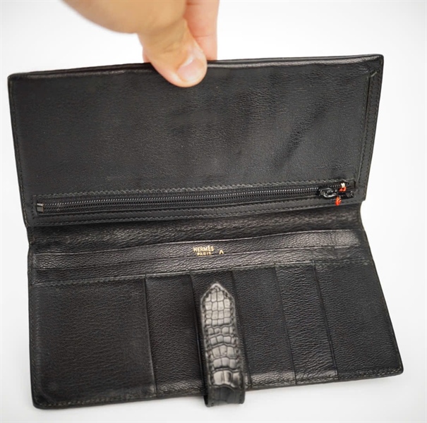 Ví Hermes gập đôi màu đen da cá sấu ( Stamp V) (HC) +
