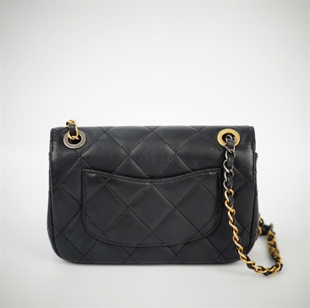 Túi Chanel Charm (X8X2E0X8) sz17 ( HC) +