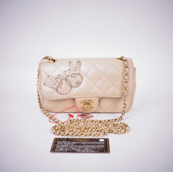 Túi Chanel Pre- Owned ( 23542172) màu be tai thỏ sz16 (HC) +
