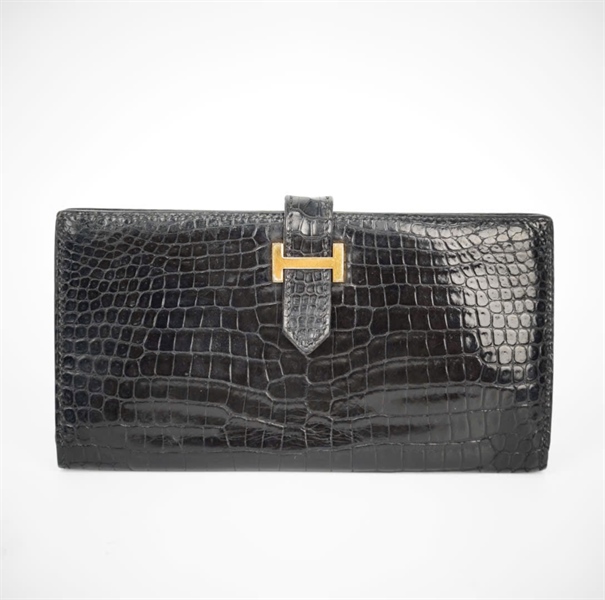 Ví Hermes gập đôi màu đen da cá sấu ( Stamp V) (HC) +