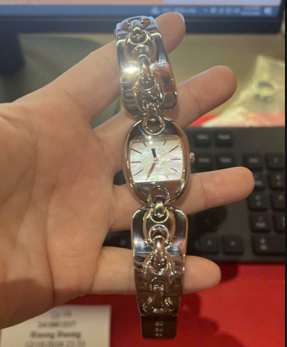 Đồng Hồ GG mặt vuông quai bạc họa tiết (PN) +