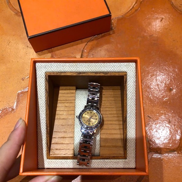 Đồng hồ Hermes mặt tròn quai bạc (1215818) (PN) +