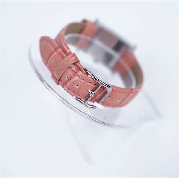 Đồng hồ Hermes mặt vuông bạc dây hồng da cá sấu (3099823) (LTB) KG+