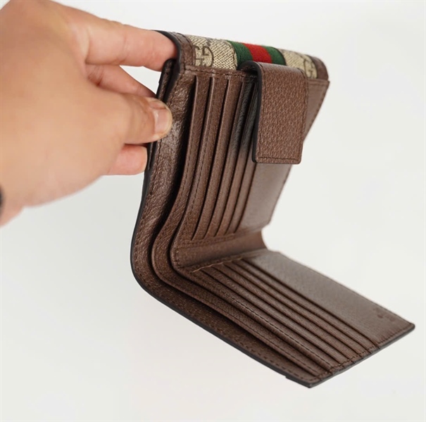 Ví GG màu xám có nắp +