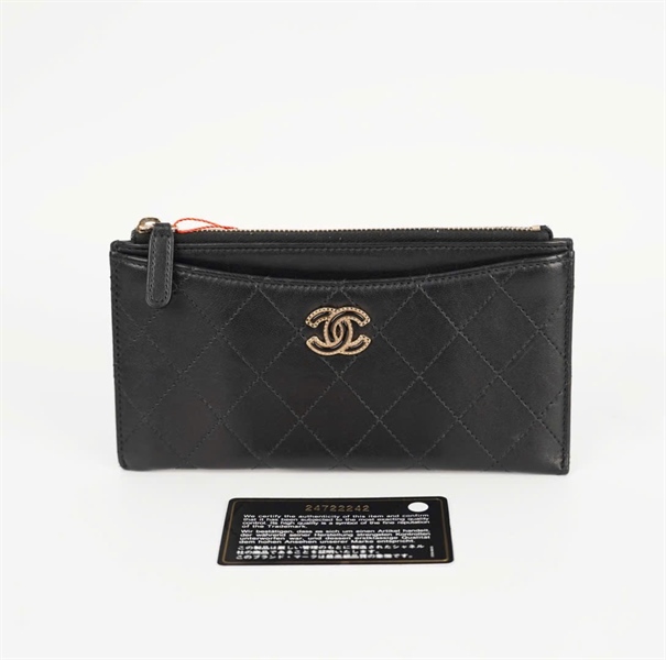Ví Chanel đen logo vàng (24722242) KG+