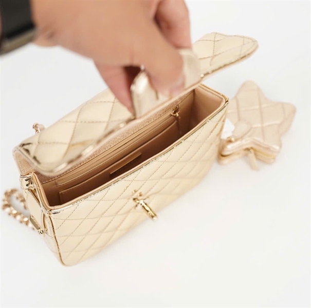 Túi Chanel vàng bóng kèm ví hình ngôi sao sz18 (HC) +