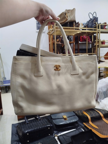 Túi Chanel Tote màu trắng có lót form sz32 KG +