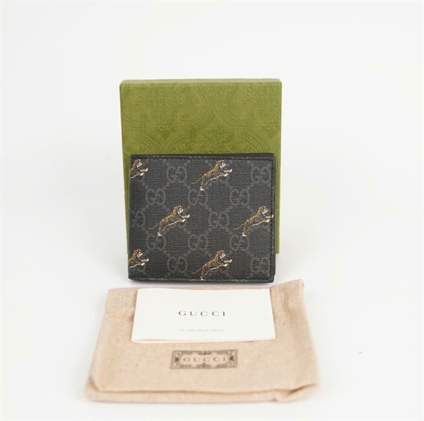 Ví GG màu xám gập in hình Tiger +