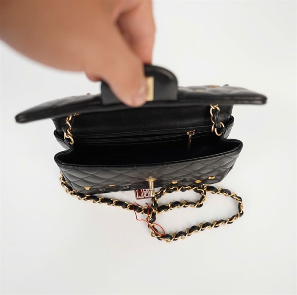 Túi Chanel Charm nhỏ màu đen (26719663) sz18 (HC) +