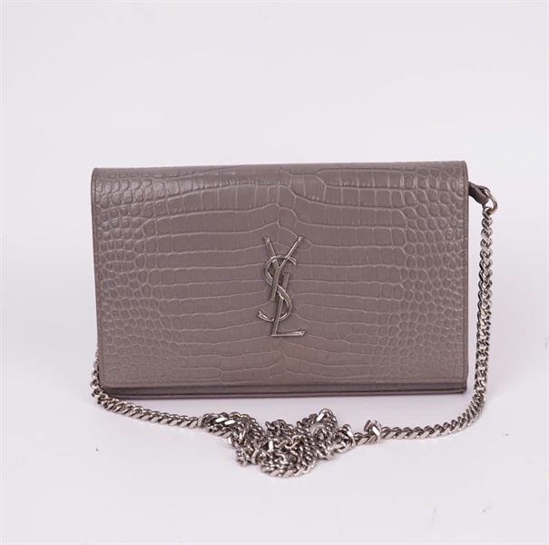 Túi YSL da cá sấu màu xám (CPP377829116) size 22 KG+