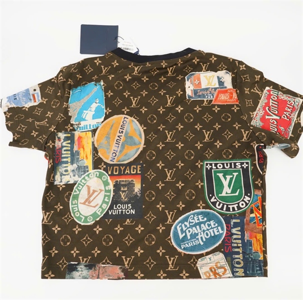 Áo thun LV hoa nâu in hình (HC) +