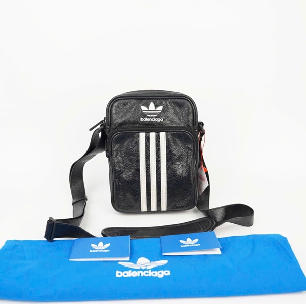 Túi Balenciaga đen in sọc trắng (721850-1091- P-493075) sz16 +